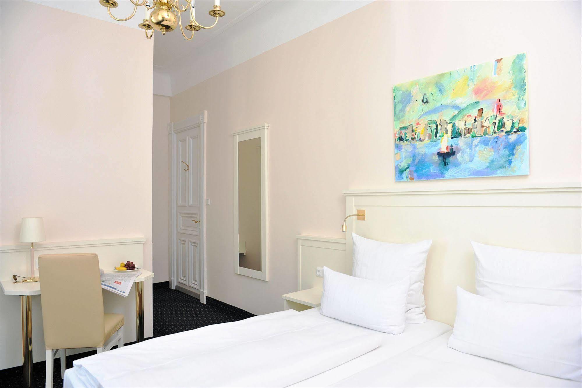 Hotel Fuerst Bismarck Hamburg Ngoại thất bức ảnh